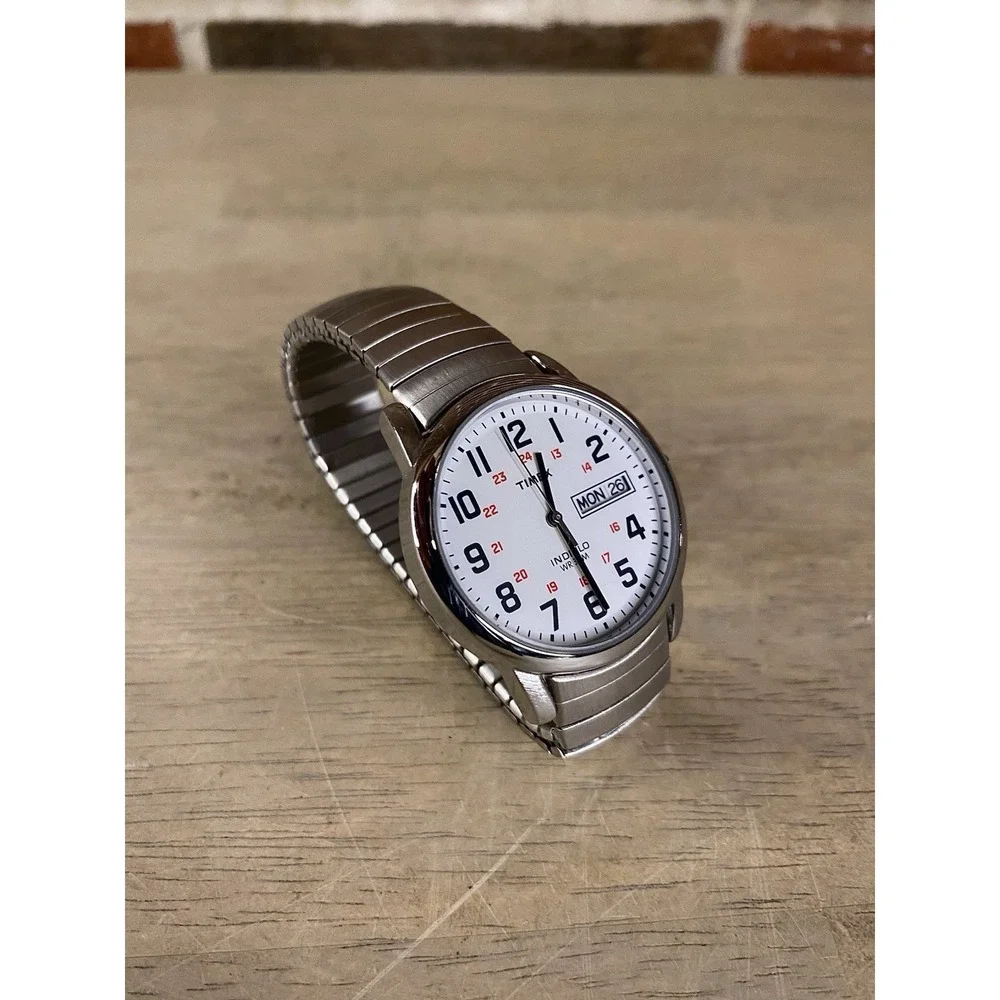 Timex T20461, Easy Reader, Men's, Silvertone Expansion Watch, Indiglo, Day/Date